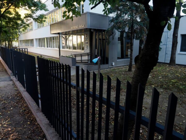 V zrekonštruovanej MŠ Oštepová pribudli dve nové triedy spokojných detí